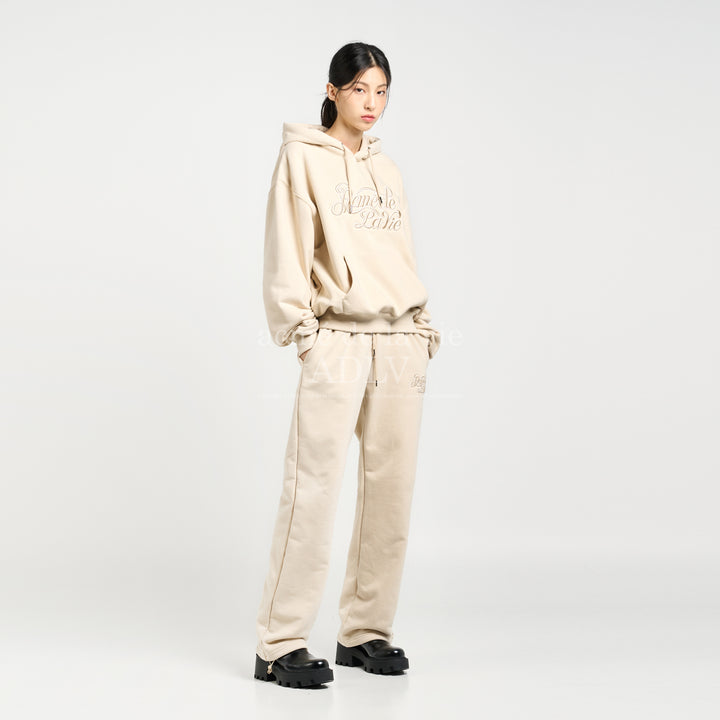 ADLV CURLY LOGO EMBOSS EMBROIDERY SWEATPANTS