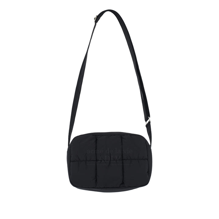 ADLV NEW SYMBOL RIVET QUILTING CROSS BAG BLACK