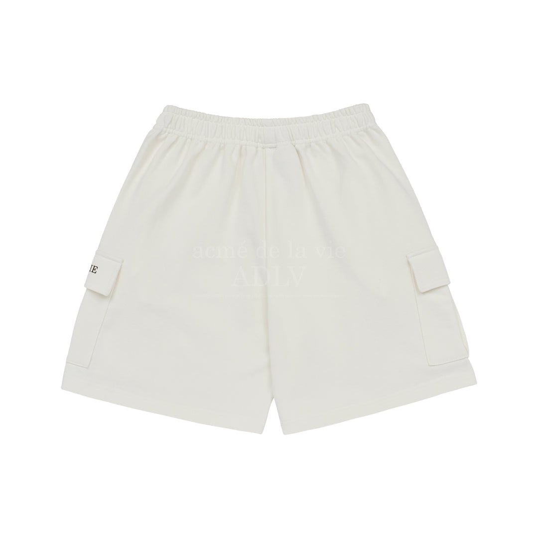 ADLV ESSENTIAL LOGO SEASON 2 CARGO SHORTS CREAM