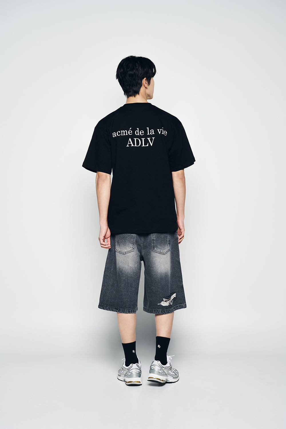 BABY FACE TUBE BOY SLEEVE T-SHIRT BLACK
(OVERSEAS & DOMESTIC EXCLUSIVE)