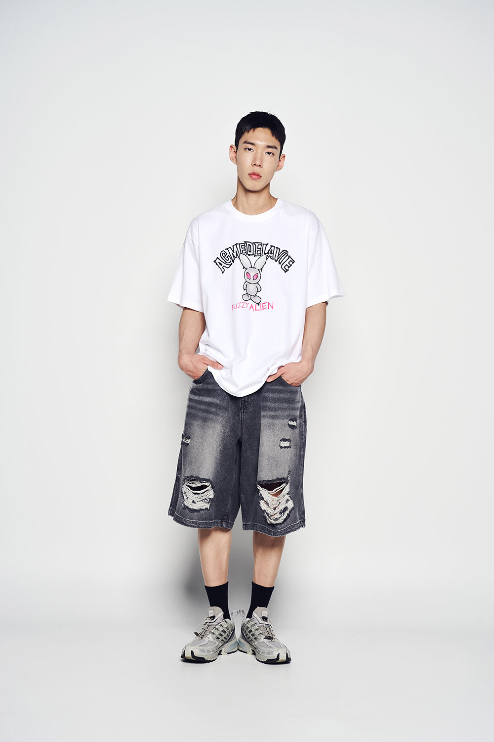 BLUR ALIEN SHORT SLEEVE T-SHIRT WHITE