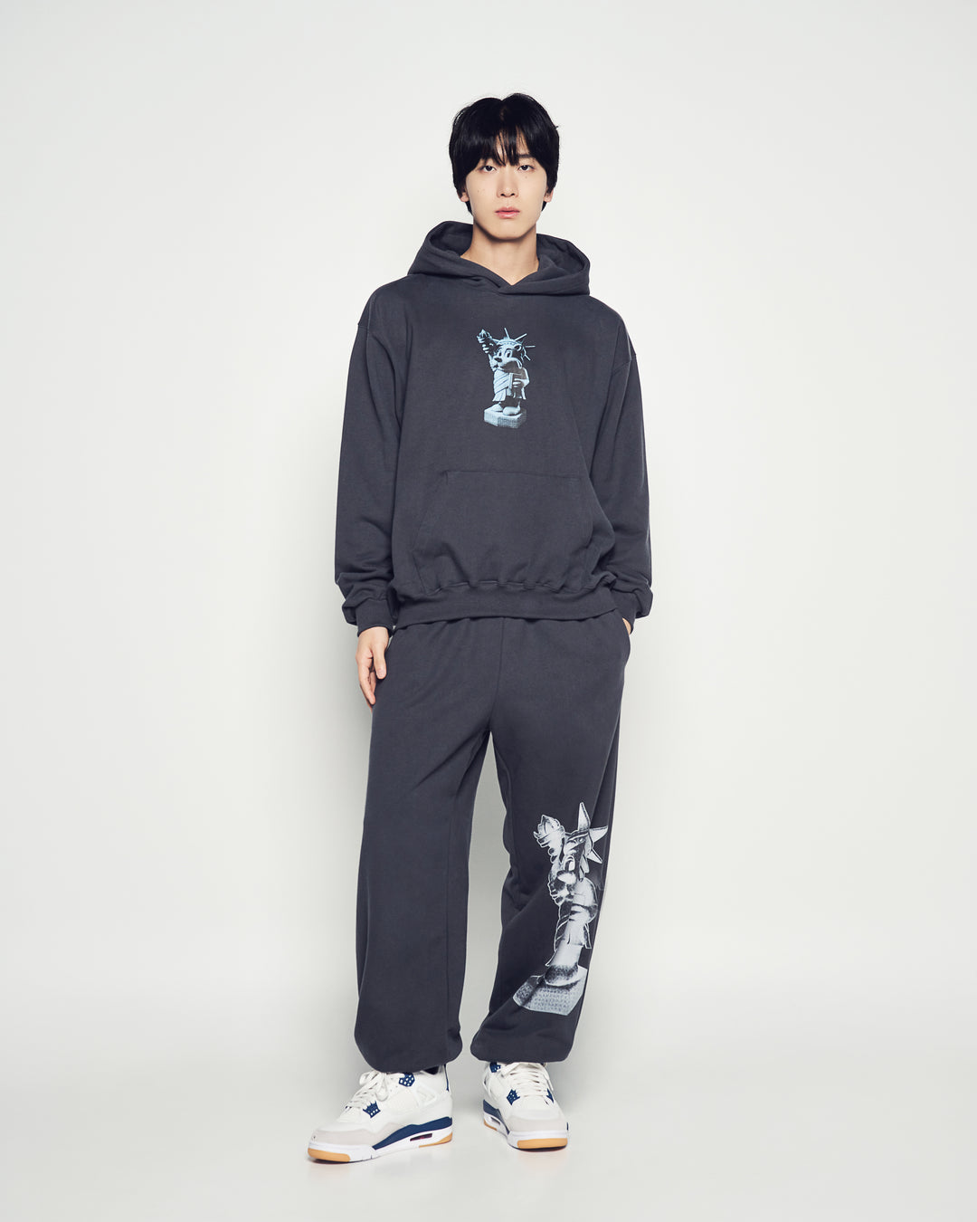 AC BEAR STATUE OF LIBERTY HOODIE CHARCOAL