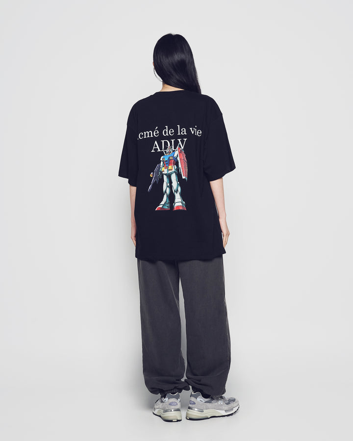 MOBILE SUIT GUNDAM BASIC LOGO SHORT SLEEVE T-SHIRT BLACK
