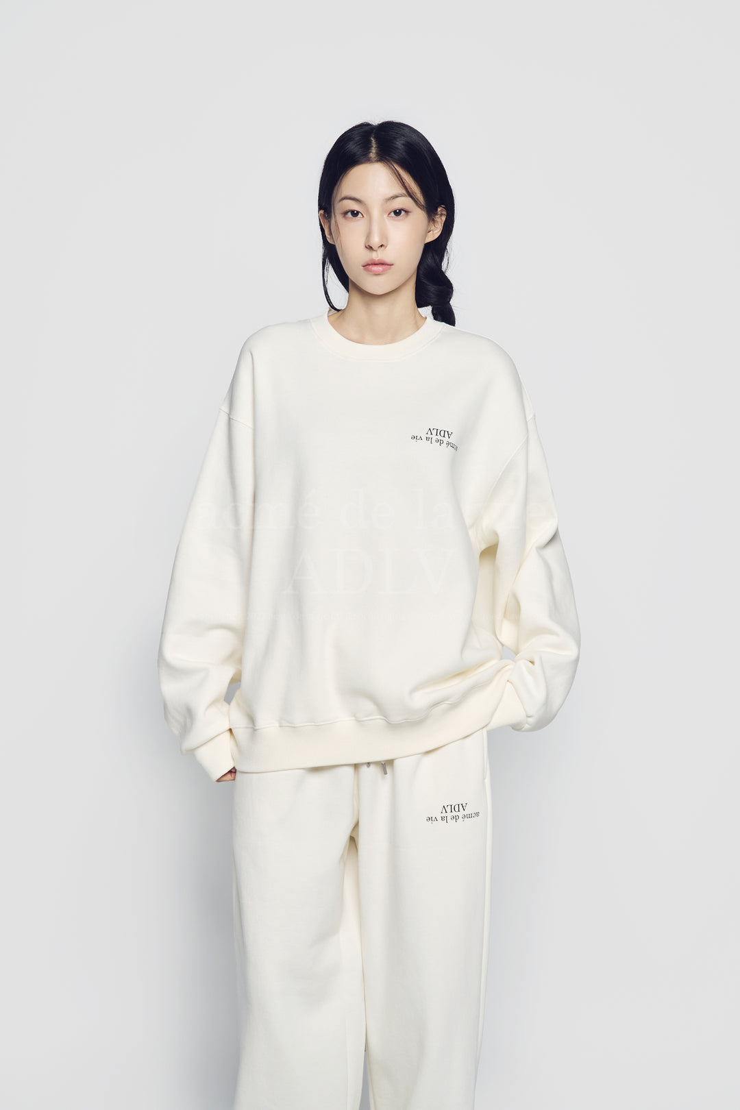 UPSIDE DOWN LOGO NAPPING ZURRY SWEATSHIRTS IVORY