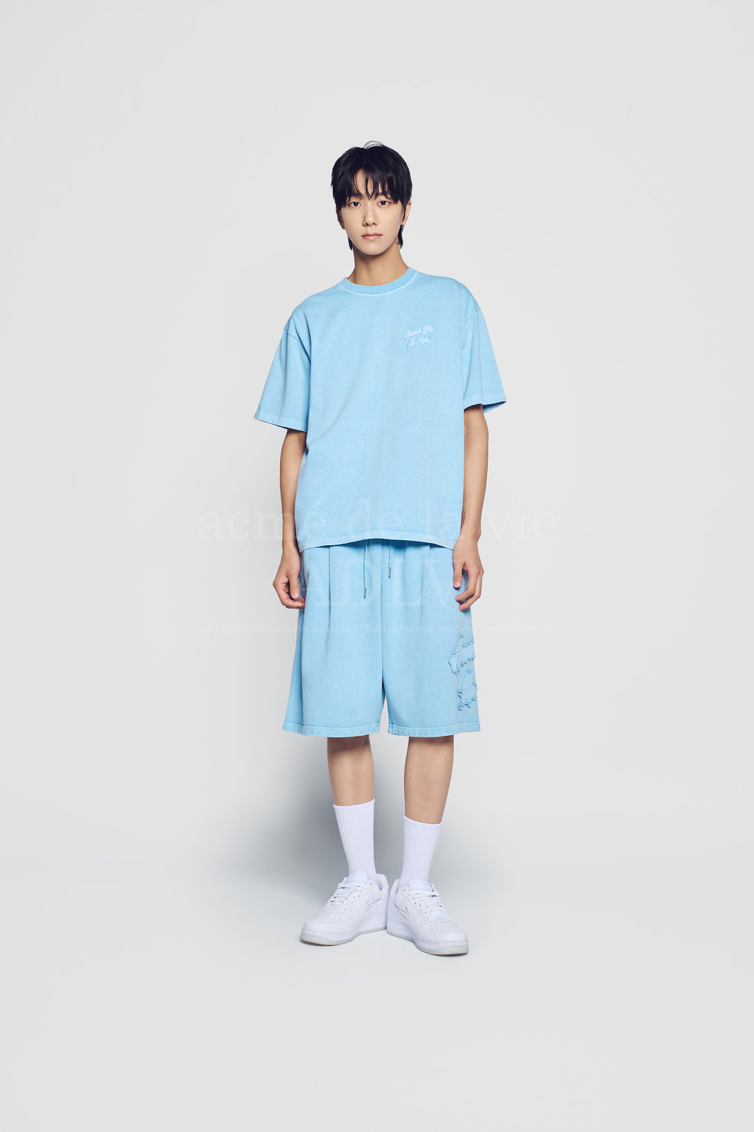 APPLIQUE LOGO PIGMENT SHORT SLEEVE T-SHIRT LIGHT BLUE