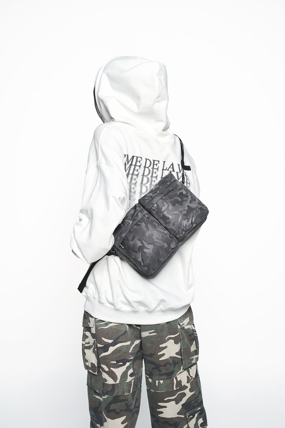 CAMOUFLAGE SQUARE CROSS BAG KHAKI