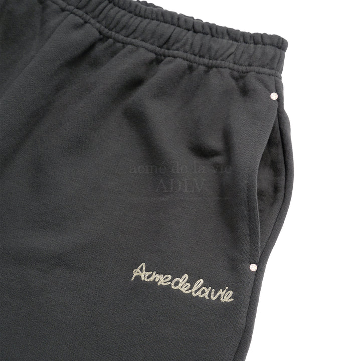 ADLV x HOSHI CHAIN EMBOSSING SCRIPT NEEDLEWORK SHORT PANTS CHARCOAL