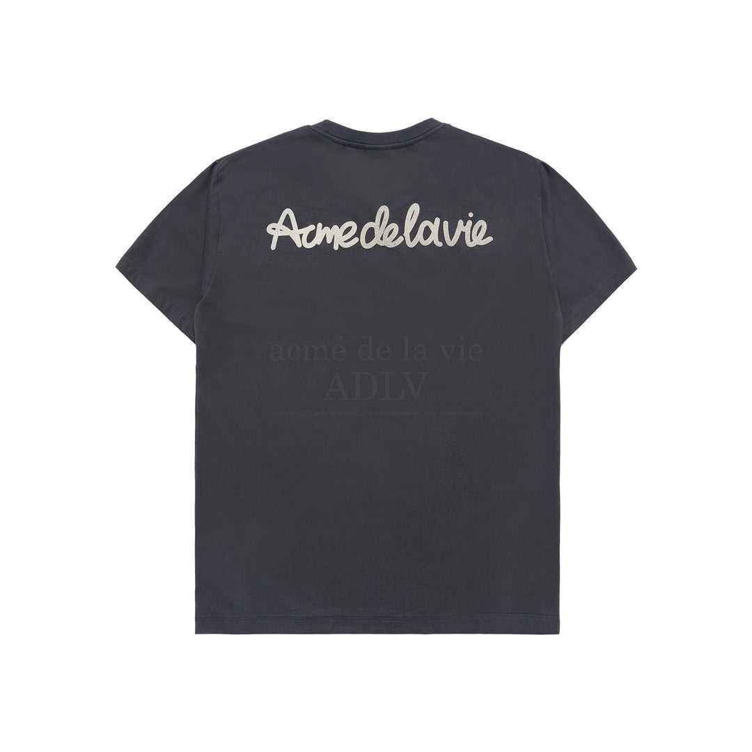 ADLV x HOSHI CHAIN EMBOSSING SCRIPT PRINTING SHORT SLEEVE T-SHIRT CHARCOAL