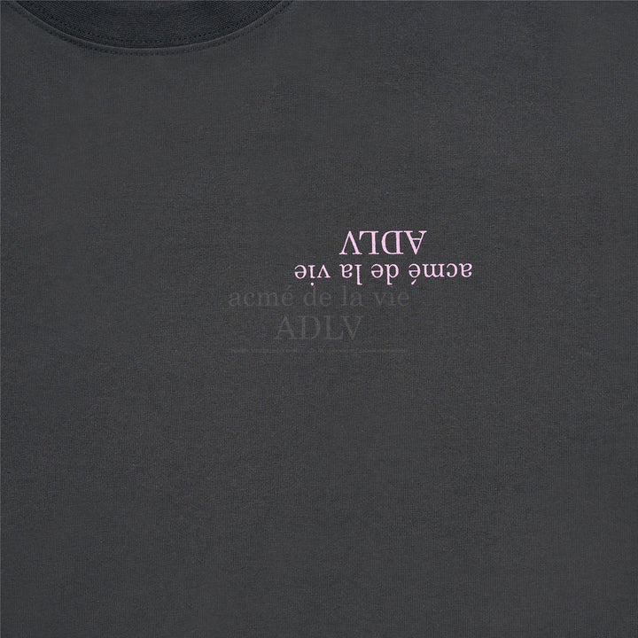 ADLV x HOSHI UPSIDE DOWN BASIC LOGO SHORT SLEEVE T-SHIRT CHARCOAL