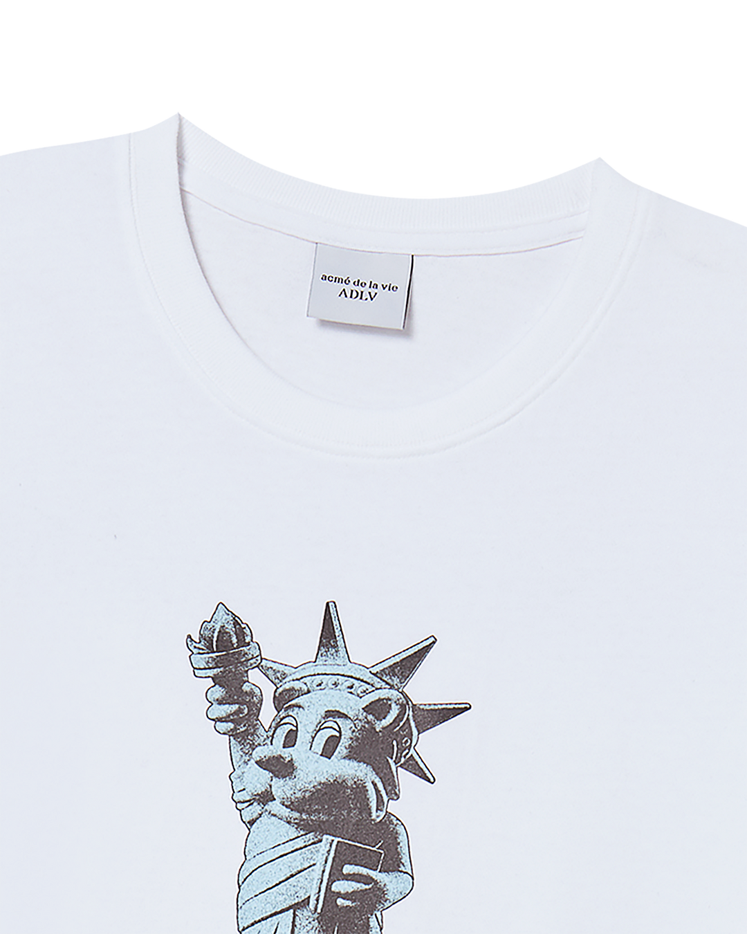 AC BEAR STATUE OF LIBERTY SHORT SLEEVE T-SHIRT WHITE