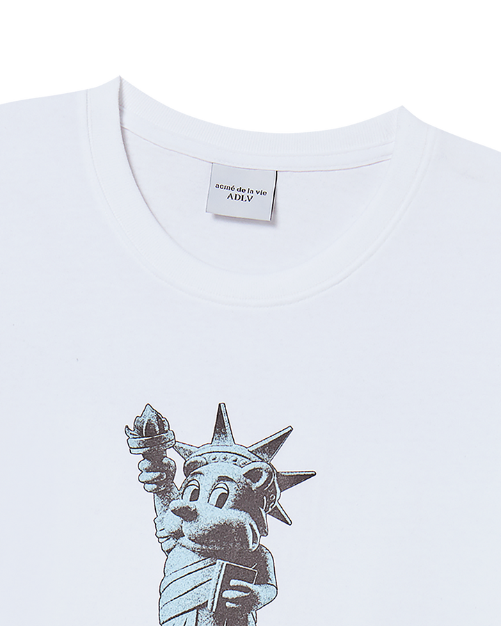 AC BEAR STATUE OF LIBERTY SHORT SLEEVE T-SHIRT WHITE