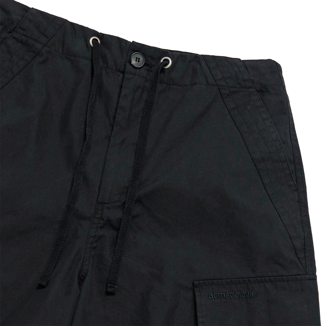 HEM LINE STRING CARGO SHORT PANTS BLACK