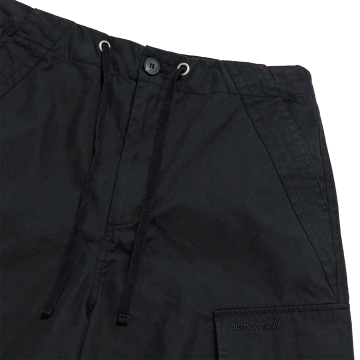 HEM LINE STRING CARGO SHORT PANTS BLACK