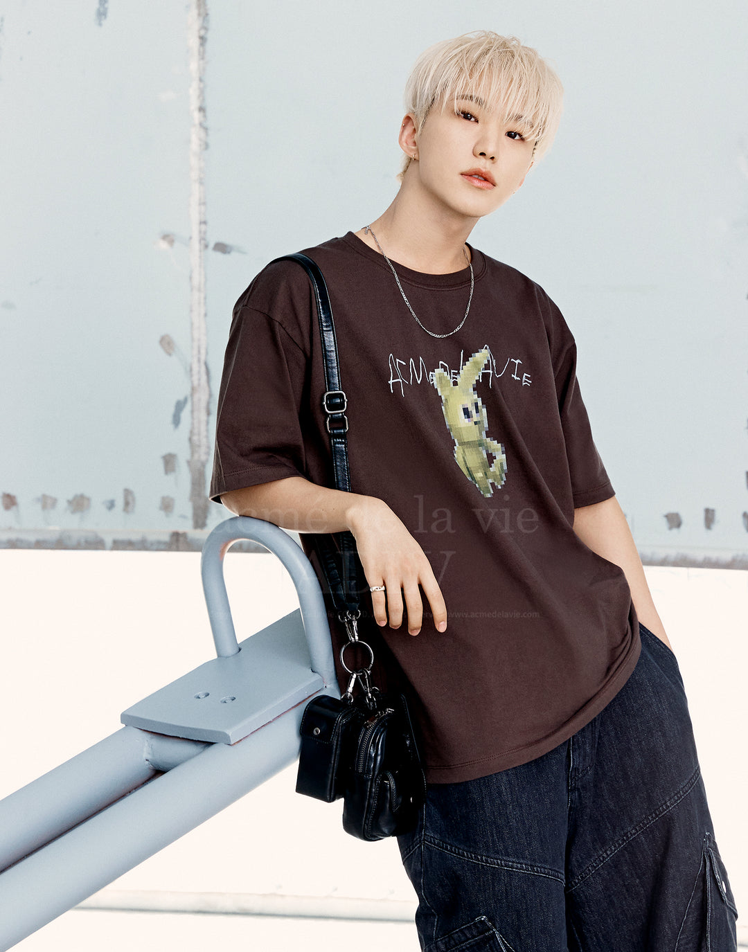 ADLV x HOSHI RETRO RABBIT SHORT SLEEVE T-SHIRT BROWN